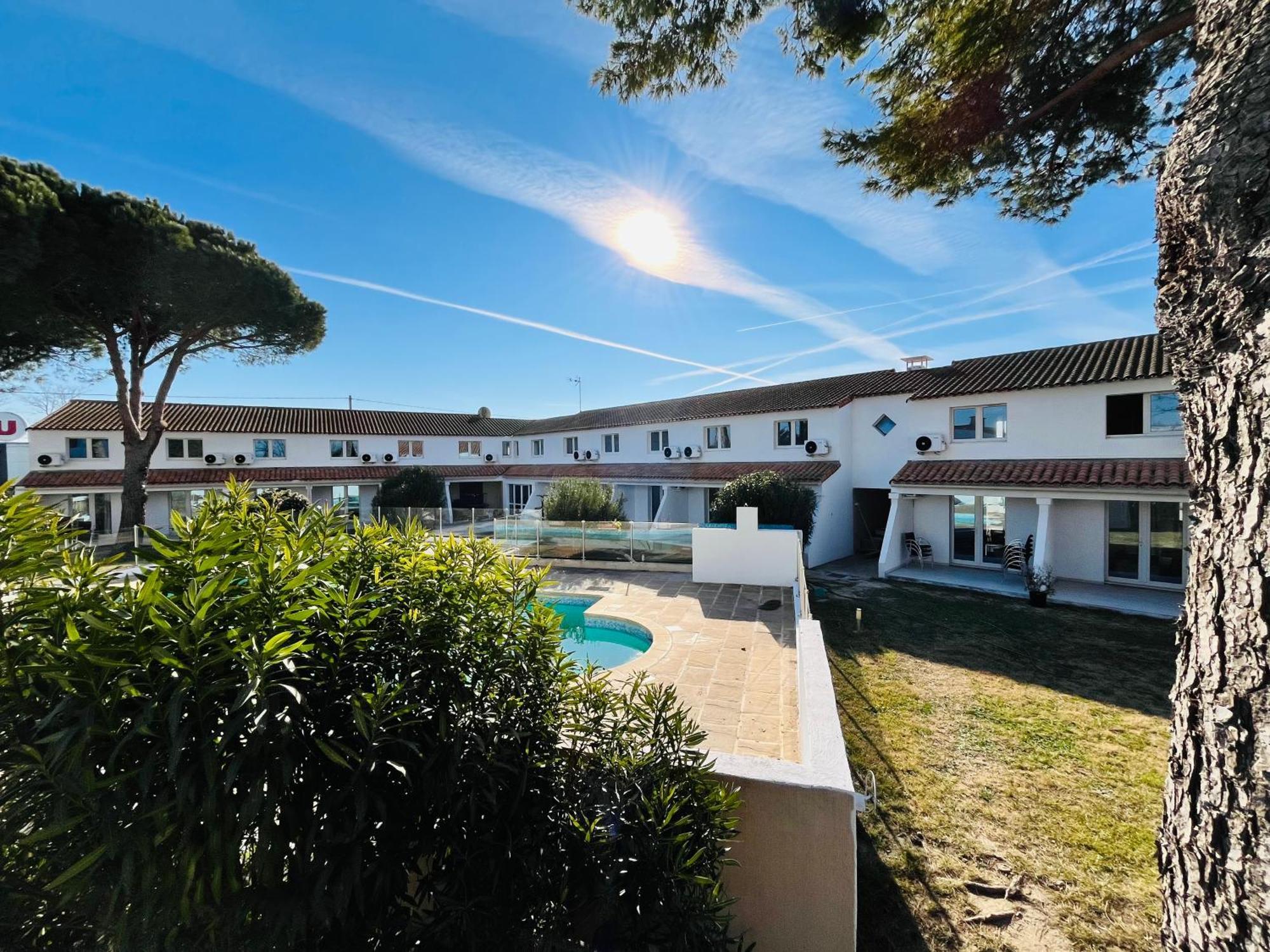 Hotel Artemia - Avec Piscine