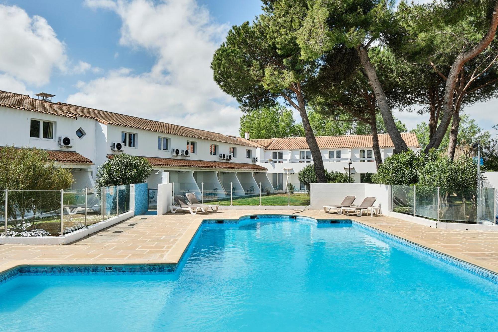 Hotel Artemia - Avec Piscine Aigues-Mortes